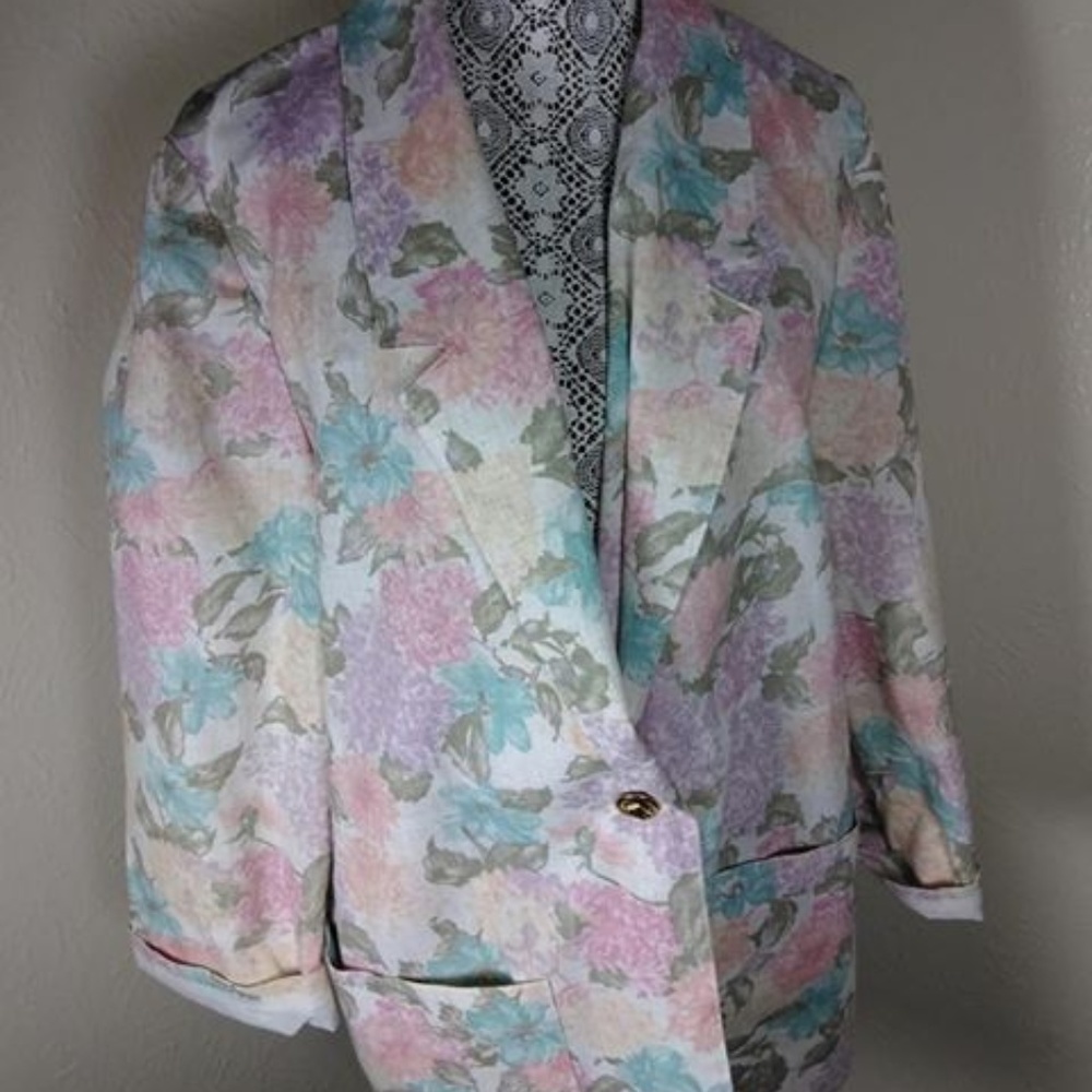 5/$25 VTG FLORAL LINEN BLEND Boyfriend BLAZER